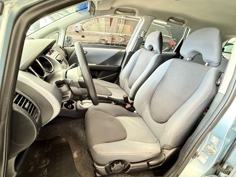 Honda Fit Ex 2005/2005 COVEL VEICULOS ENCANTADO / Carros no Vale
