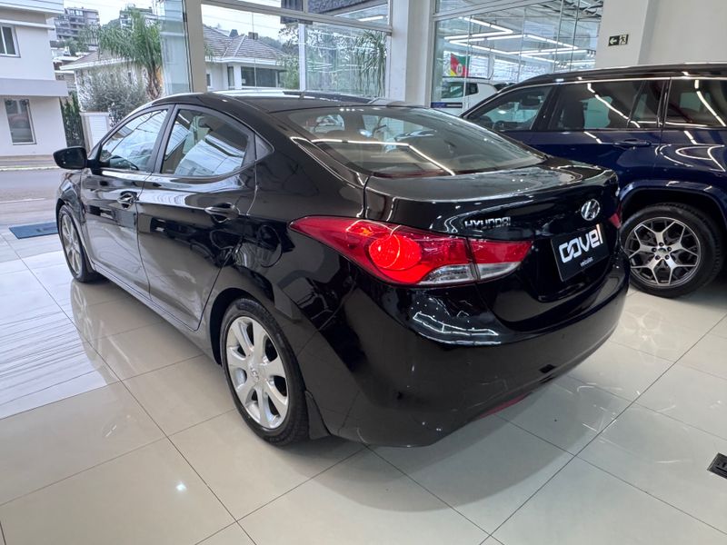 Hyundai Elantra Gls 2012/2013 COVEL VEICULOS ENCANTADO / Carros no Vale