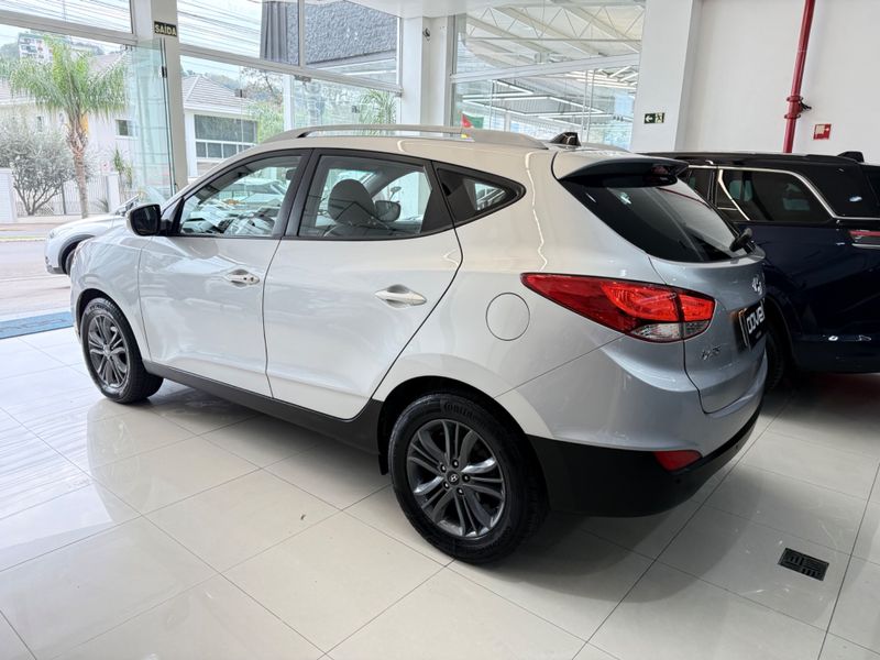 Hyundai Ix35 2.0 Mpfi Gl 16v 2018/2019 COVEL VEICULOS ENCANTADO / Carros no Vale