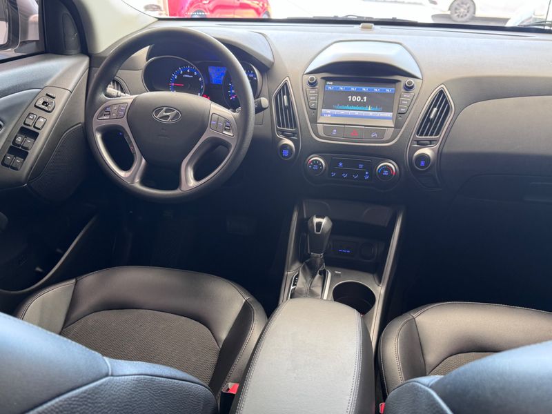 Hyundai Ix35 Gl 2.0 16v 2wd 2020/2021 COVEL VEICULOS ENCANTADO / Carros no Vale