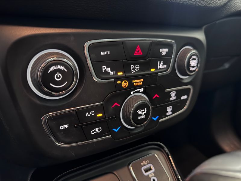 Jeep Compass Limited 2.0 4×4 16v 2021/2021 COVEL VEICULOS ENCANTADO / Carros no Vale