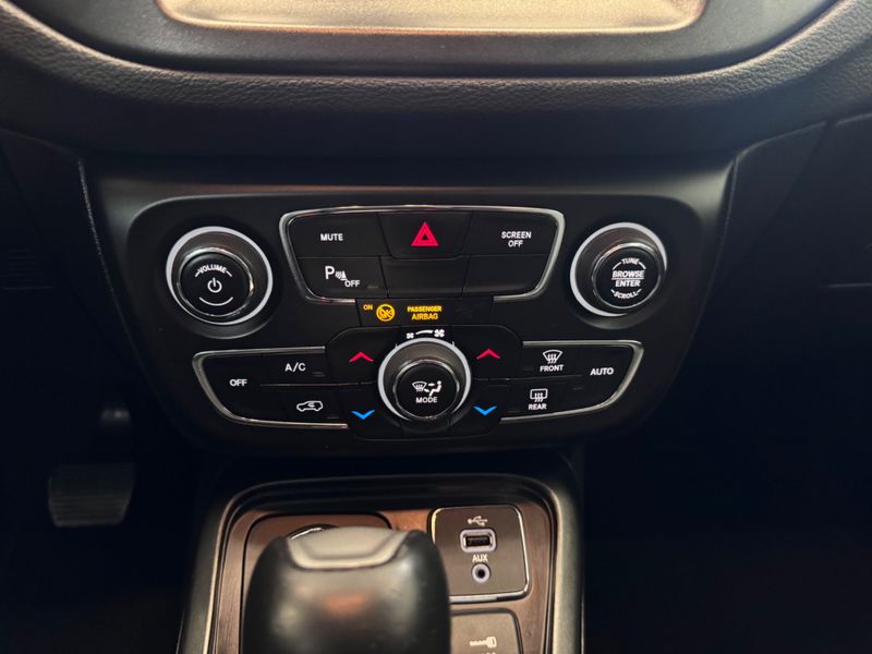 Jeep Compass Longitude 2.0 4×4 Dies 16v 2018/2018 COVEL VEICULOS ENCANTADO / Carros no Vale