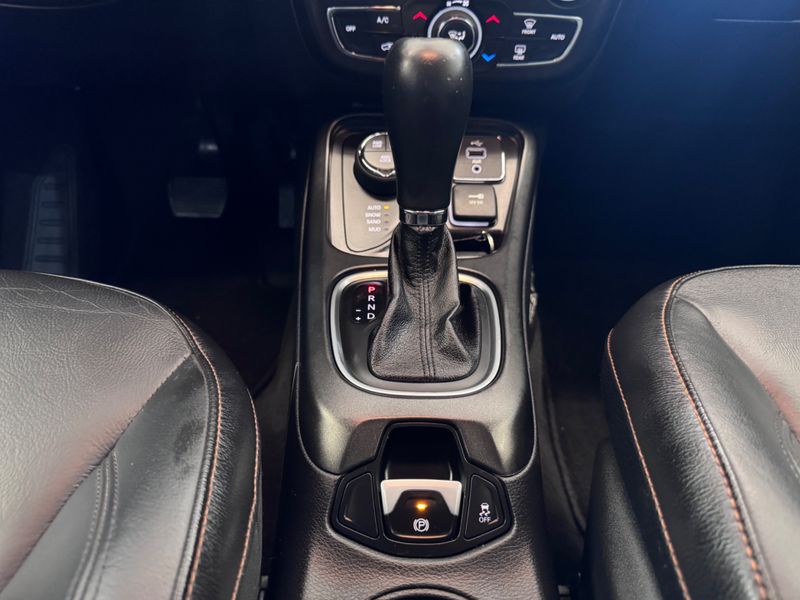 Jeep Compass Longitude 2.0 4×4 Dies 16v 2018/2018 COVEL VEICULOS ENCANTADO / Carros no Vale