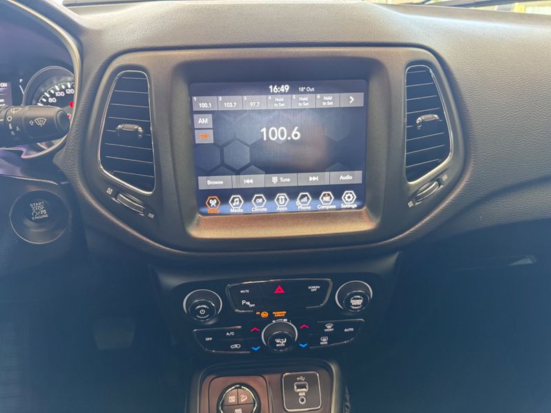 Jeep Compass Longitude 2.0 4×4 Dies 16v 2018/2018 COVEL VEICULOS ENCANTADO / Carros no Vale