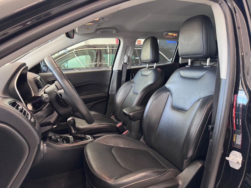 Jeep Compass Longitude 2.0 4×4 Dies 16v 2018/2018 COVEL VEICULOS ENCANTADO / Carros no Vale