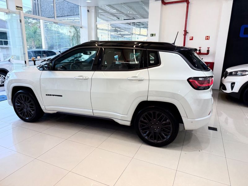 Jeep Compass Serie S T270 Turbo 2022/2023 COVEL VEICULOS ENCANTADO / Carros no Vale