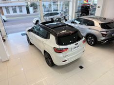 Jeep Compass Serie S T270 Turbo 2022/2023 COVEL VEICULOS ENCANTADO / Carros no Vale