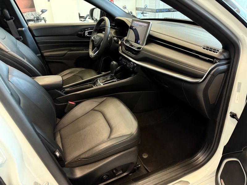 Jeep Compass Serie S T270 Turbo 2022/2023 COVEL VEICULOS ENCANTADO / Carros no Vale