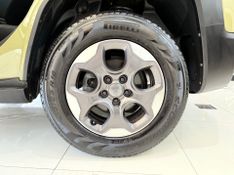Jeep Renegade 1.8 16v Sport 2015/2016 COVEL VEICULOS ENCANTADO / Carros no Vale
