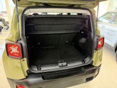 Jeep Renegade 1.8 16v Sport 2015/2016 COVEL VEICULOS ENCANTADO / Carros no Vale
