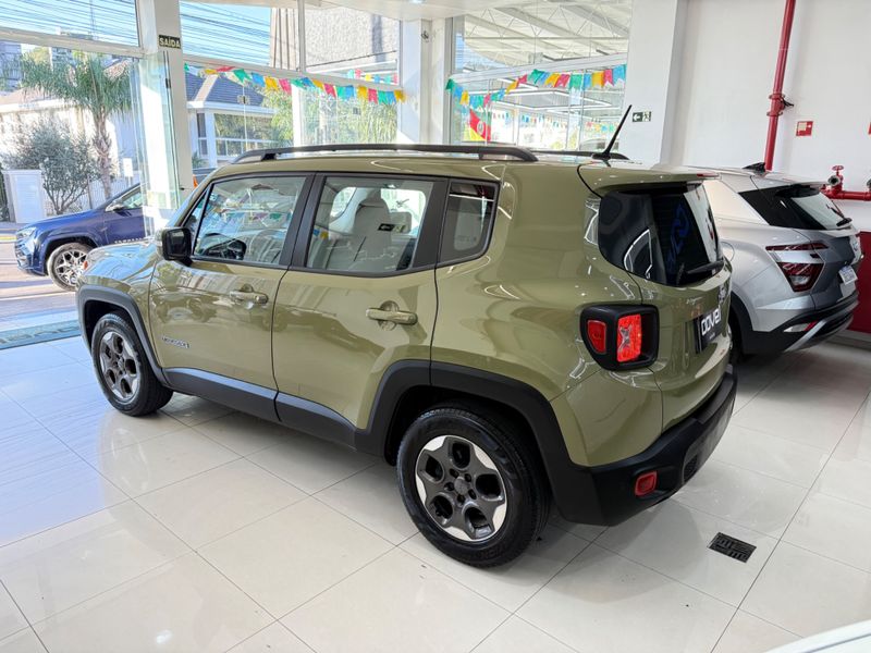 Jeep Renegade 1.8 16v Sport 2015/2016 COVEL VEICULOS ENCANTADO / Carros no Vale