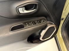 Jeep Renegade 1.8 16v Sport 2015/2016 COVEL VEICULOS ENCANTADO / Carros no Vale