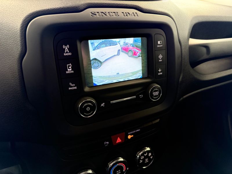 Jeep Renegade 1.8 16v Sport 2015/2016 COVEL VEICULOS ENCANTADO / Carros no Vale