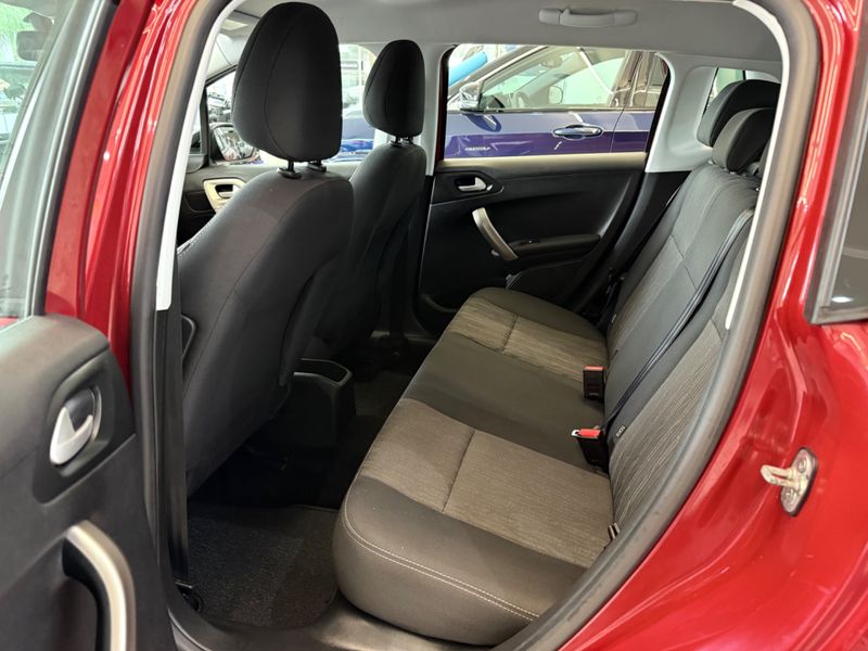Peugeot 2008 Allure 1.6 16v 2019/2020 COVEL VEICULOS ENCANTADO / Carros no Vale