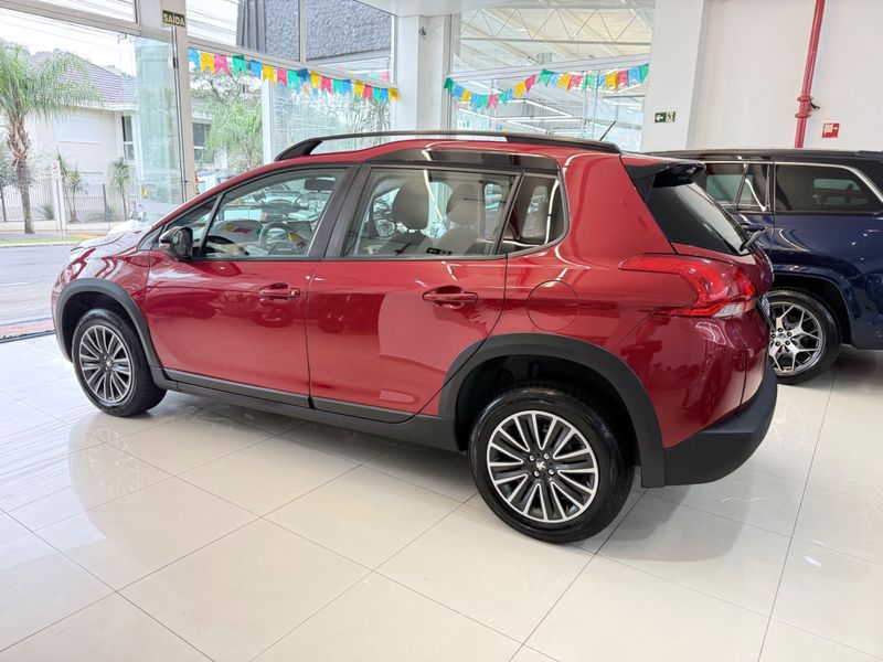Peugeot 2008 Allure 1.6 16v 2019/2020 COVEL VEICULOS ENCANTADO / Carros no Vale