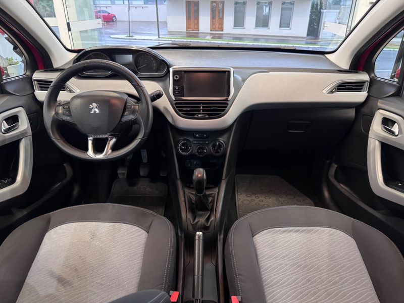 Peugeot 208 1.5 Active Pack 8v 2013/2014 COVEL VEICULOS ENCANTADO / Carros no Vale