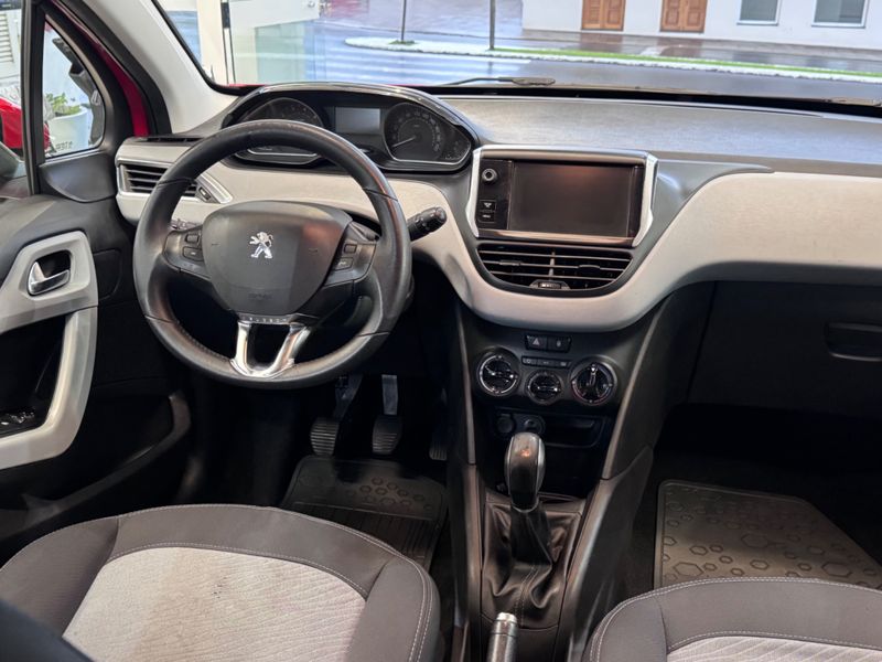 Peugeot 208 1.5 Active Pack 8v 2013/2014 COVEL VEICULOS ENCANTADO / Carros no Vale