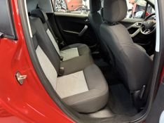 Peugeot 208 1.5 Active Pack 8v 2013/2014 COVEL VEICULOS ENCANTADO / Carros no Vale