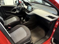 Peugeot 208 1.5 Active Pack 8v 2013/2014 COVEL VEICULOS ENCANTADO / Carros no Vale