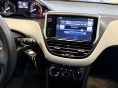 Peugeot 208 1.5 Active Pack 8v 2015/2015 COVEL VEICULOS ENCANTADO / Carros no Vale