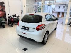 Peugeot 208 1.5 Active Pack 8v 2015/2015 COVEL VEICULOS ENCANTADO / Carros no Vale
