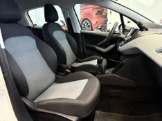 Peugeot 208 1.5 Active Pack 8v 2015/2015 COVEL VEICULOS ENCANTADO / Carros no Vale