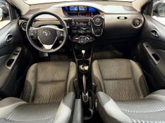 Toyota Etios Sedan X Plus 1.5 2019/2020 COVEL VEICULOS ENCANTADO / Carros no Vale