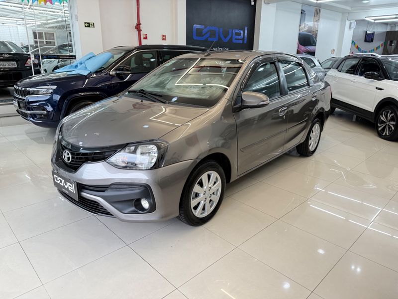 Toyota Etios Sedan X Plus 1.5 2019/2020 COVEL VEICULOS ENCANTADO / Carros no Vale