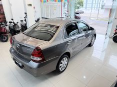 Toyota Etios Sedan X Plus 1.5 2019/2020 COVEL VEICULOS ENCANTADO / Carros no Vale