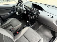 Toyota Etios Sedan X Plus 1.5 2019/2020 COVEL VEICULOS ENCANTADO / Carros no Vale