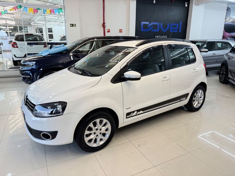 Volkswagen Fox 1.0 Gii 2012/2013 COVEL VEICULOS ENCANTADO / Carros no Vale