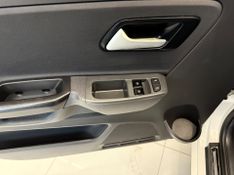 Volkswagen Fox 1.0 Gii 2012/2013 COVEL VEICULOS ENCANTADO / Carros no Vale