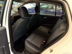 Volkswagen Fox 1.0 Gii 2012/2013 COVEL VEICULOS ENCANTADO / Carros no Vale