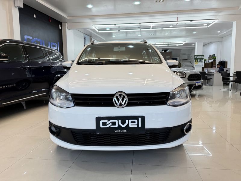 Volkswagen Fox 1.0 Gii 2012/2013 COVEL VEICULOS ENCANTADO / Carros no Vale
