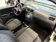 Volkswagen Fox 1.0 Gii 2012/2013 COVEL VEICULOS ENCANTADO / Carros no Vale