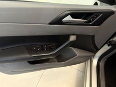 Volkswagen Polo Comfort 200 Tsi 1.0 12v 2021/2021 COVEL VEICULOS ENCANTADO / Carros no Vale