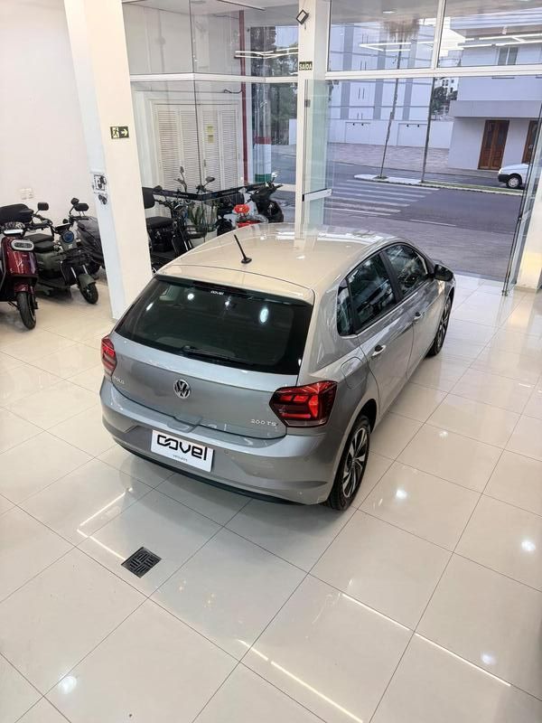 Volkswagen Polo Comfort 200 Tsi 1.0 12v 2021/2021 COVEL VEICULOS ENCANTADO / Carros no Vale
