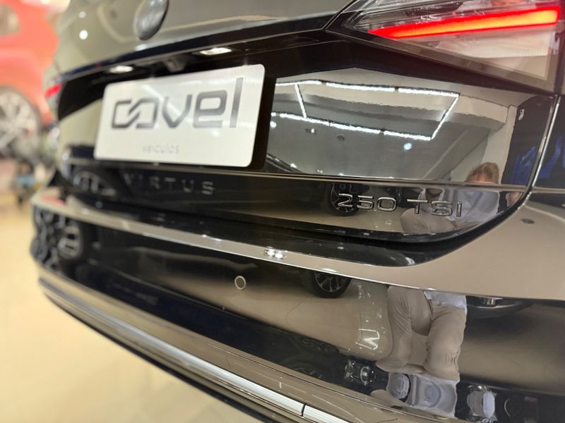 Volkswagen Virtus Exclusive 250 Tsi 1.4 16v 2023/2023 COVEL VEICULOS ENCANTADO / Carros no Vale