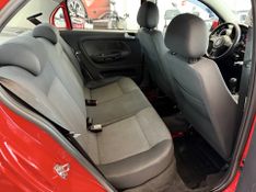 Volkswagen Voyage 1.0 Mi 8v 2013/2014 COVEL VEICULOS ENCANTADO / Carros no Vale