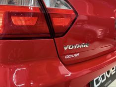Volkswagen Voyage 1.0 Mi 8v 2013/2014 COVEL VEICULOS ENCANTADO / Carros no Vale