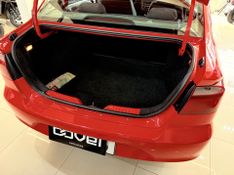 Volkswagen Voyage 1.0 Mi 8v 2013/2014 COVEL VEICULOS ENCANTADO / Carros no Vale