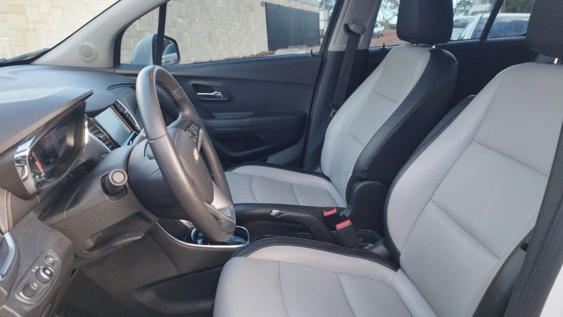 Chevrolet TRACKER LTZ 1.4 TURBO 2017 GRASSI VEÍCULOS LAJEADO / Carros no Vale