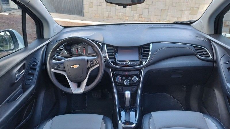 Chevrolet TRACKER LTZ 1.4 TURBO 2017 GRASSI VEÍCULOS LAJEADO / Carros no Vale