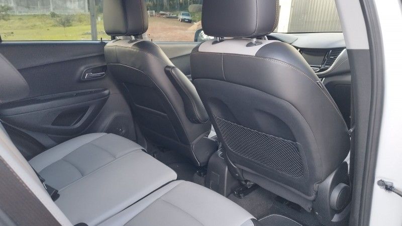 Chevrolet TRACKER LTZ 1.4 TURBO 2017 GRASSI VEÍCULOS LAJEADO / Carros no Vale
