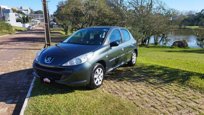 Peugeot 207 XR 1.4 2010 GRASSI VEÍCULOS LAJEADO / Carros no Vale