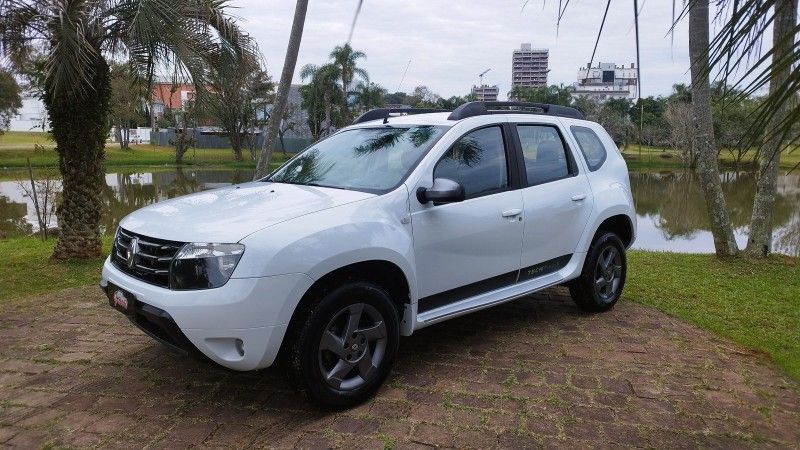 Renault DUSTER DYNAMIQUE 2.0 2014 GRASSI VEÍCULOS LAJEADO / Carros no Vale