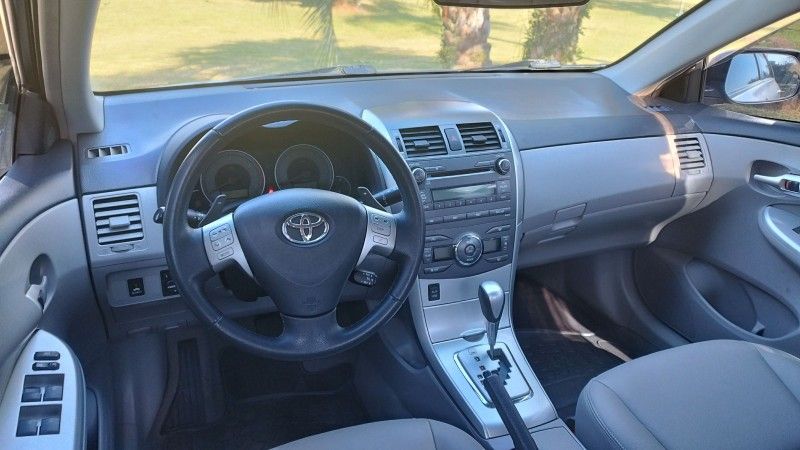 Toyota COROLLA XEi 2.0 2012 GRASSI VEÍCULOS LAJEADO / Carros no Vale