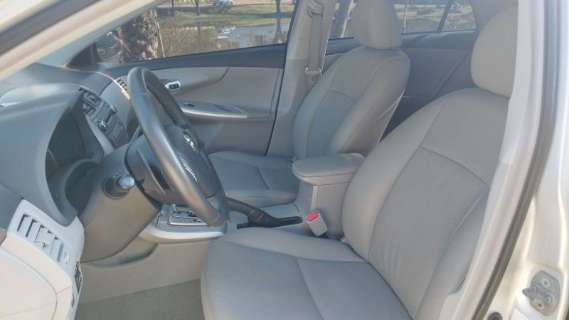 Toyota COROLLA XEi 2.0 2012 GRASSI VEÍCULOS LAJEADO / Carros no Vale