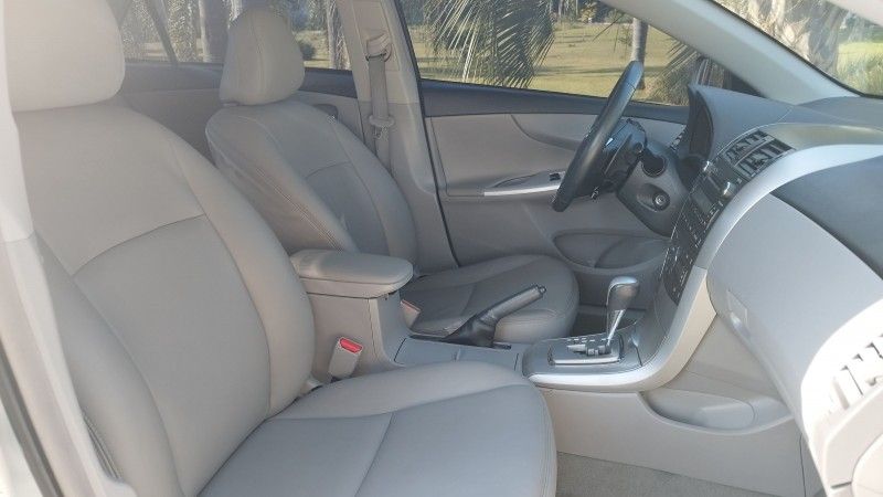 Toyota COROLLA XEi 2.0 2012 GRASSI VEÍCULOS LAJEADO / Carros no Vale