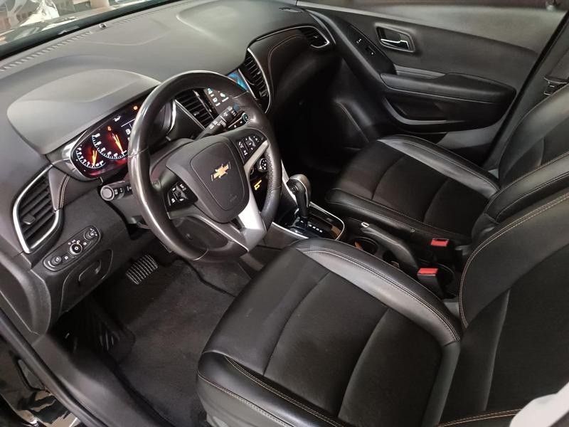 Chevrolet TRACKER PREMIER 1.4 TURBO 2018 HÉLIO AUTOMÓVEIS LAJEADO / Carros no Vale